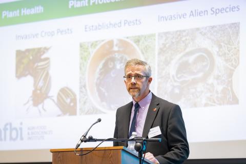 Dr Archie Murchie (Grassland and Plant Sciences Branch)