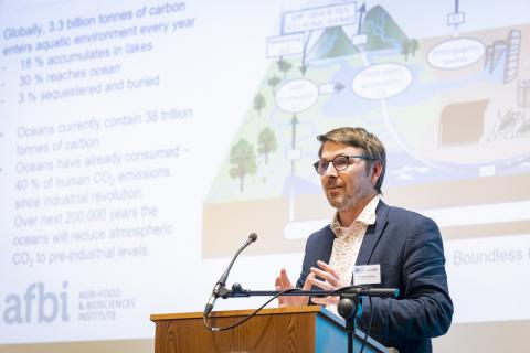 Dr Billy Hunter (Environment & Marine Sciences Division)