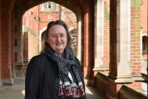 Professor Elizabeth Magowan Professor Elizabeth Magowan