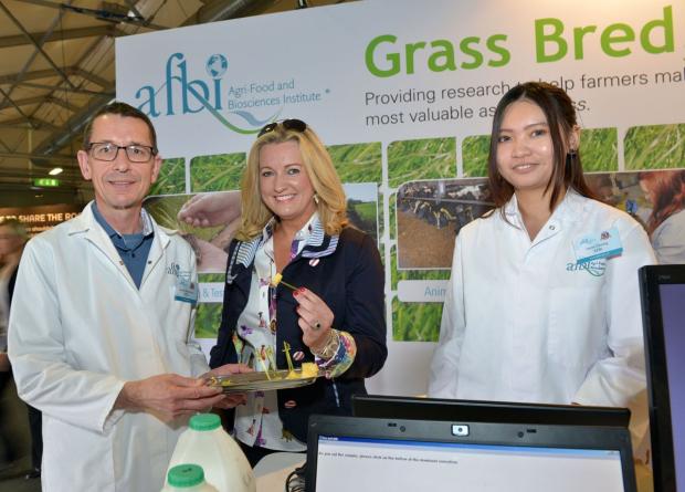 AFBI Food Research Scientists with MLA Joanne Dobson taking part in the AFBI Sensory Study at Balmoral Show AFBI Food Research Scientists with MLA Joanne Dobson taking part in the AFBI Sensory Study at Balmoral Show