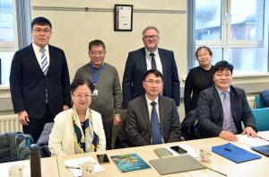 Pictured back row (L-R) Dr C Liu, Dr Z Wu, Dr A Douglas and Dr J Yang and the front row (L-R) Ms J Zhu, Dr Z Zhao and Dr W Song
